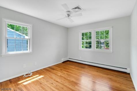 98 Vassar Drive Paramus NJ 07652