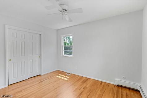 98 Vassar Drive Paramus NJ 07652