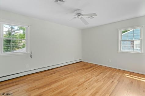 98 Vassar Drive Paramus NJ 07652