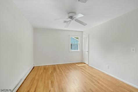 98 Vassar Drive Paramus NJ 07652