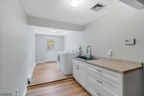 98 Vassar Drive Paramus NJ 07652