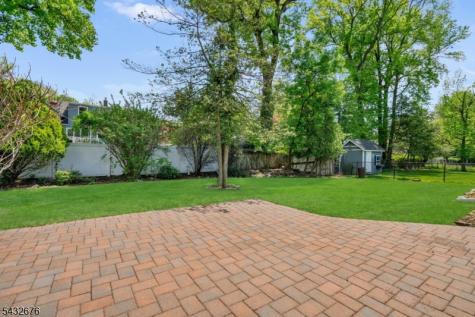 98 Vassar Drive Paramus NJ 07652