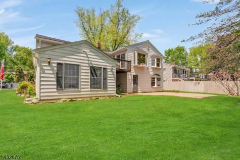 98 Vassar Drive Paramus NJ 07652