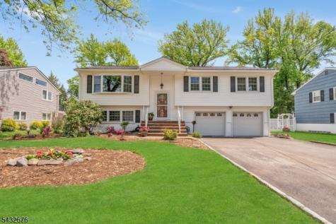 98 Vassar Drive Paramus NJ 07652