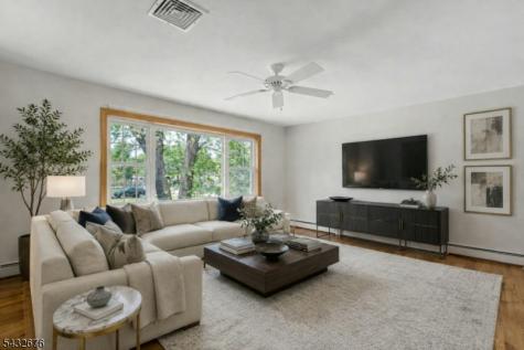98 Vassar Drive Paramus NJ 07652