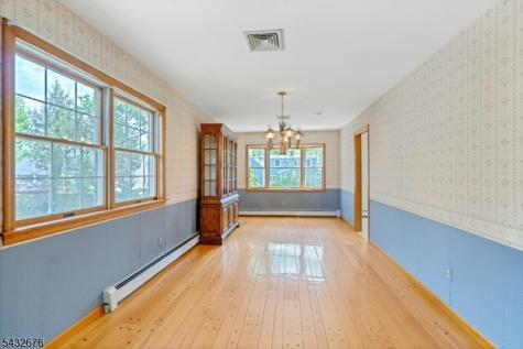 98 Vassar Drive Paramus NJ 07652