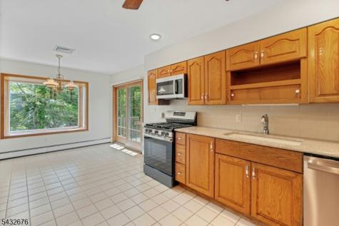 98 Vassar Drive Paramus NJ 07652