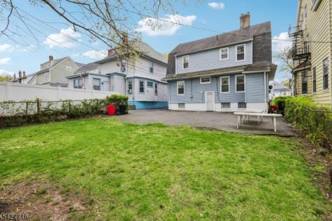86 Burchard Avenue East Orange NJ 07017