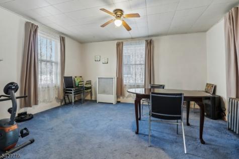 86 Burchard Avenue East Orange NJ 07017