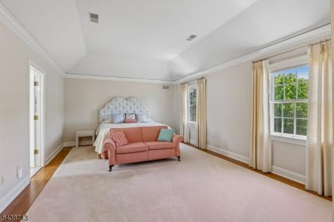 14 N Stone Hedge Drive Bernards NJ 07920