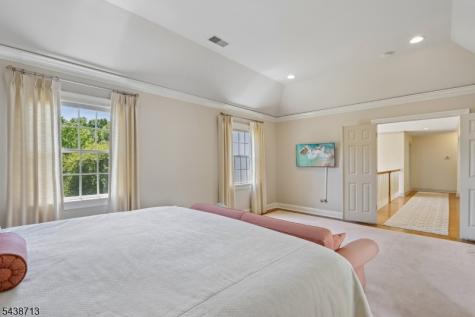 14 N Stone Hedge Drive Bernards NJ 07920