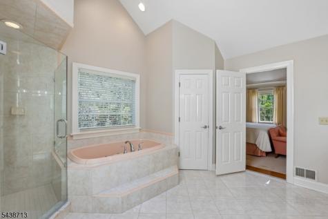 14 N Stone Hedge Drive Bernards NJ 07920