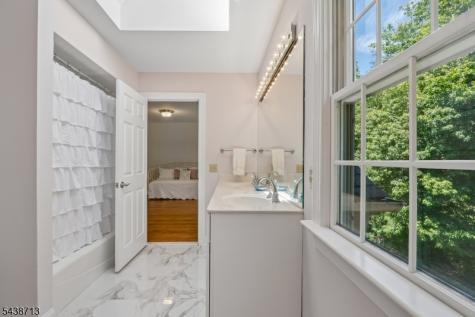 14 N Stone Hedge Drive Bernards NJ 07920