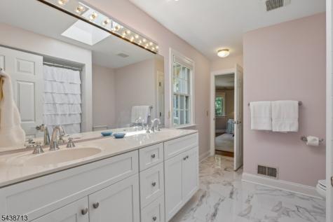 14 N Stone Hedge Drive Bernards NJ 07920