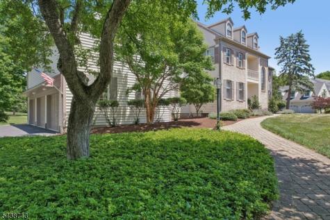 14 N Stone Hedge Drive Bernards NJ 07920
