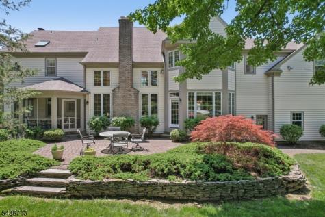 14 N Stone Hedge Drive Bernards NJ 07920