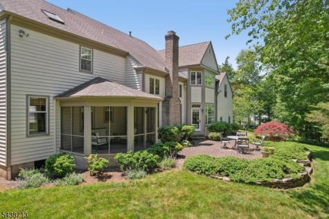 14 N Stone Hedge Drive Bernards NJ 07920