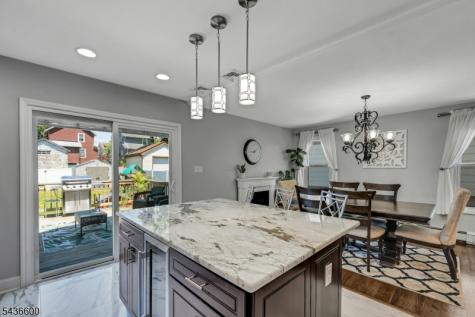 633 Lake Avenue Lyndhurst NJ 07071