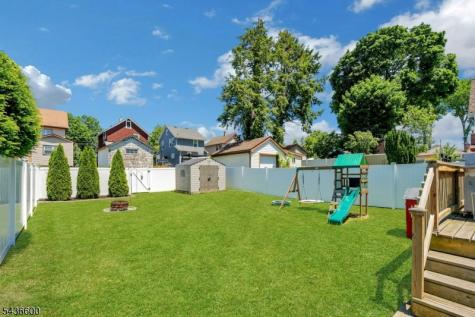 633 Lake Avenue Lyndhurst NJ 07071