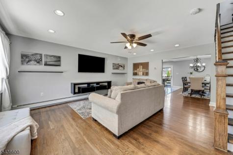 633 Lake Avenue Lyndhurst NJ 07071