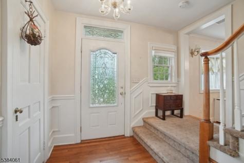 12 Edgewood Road Edison NJ 08820