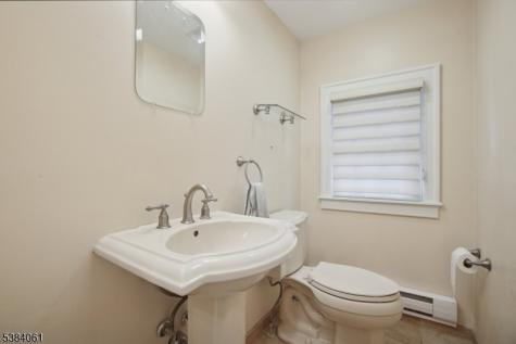 12 Edgewood Road Edison NJ 08820