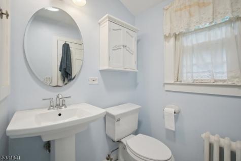 12 Edgewood Road Edison NJ 08820