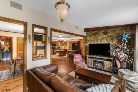 904 E End Road Stillwater NJ 07860