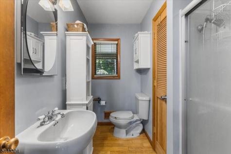 904 E End Road Stillwater NJ 07860