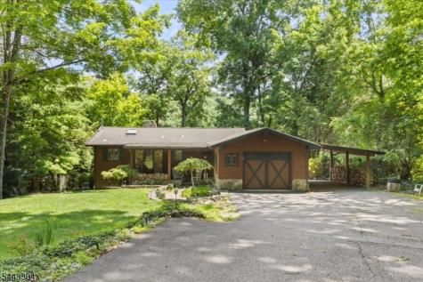 904 E End Road Stillwater NJ 07860
