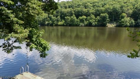 904 E End Road Stillwater NJ 07860