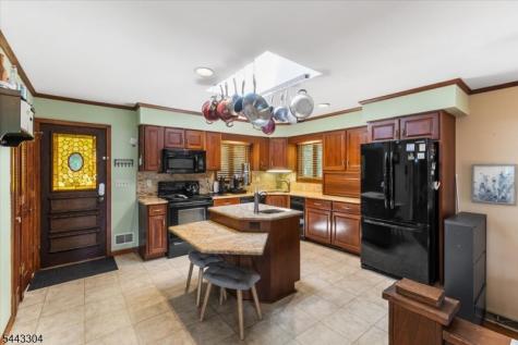 904 E End Road Stillwater NJ 07860
