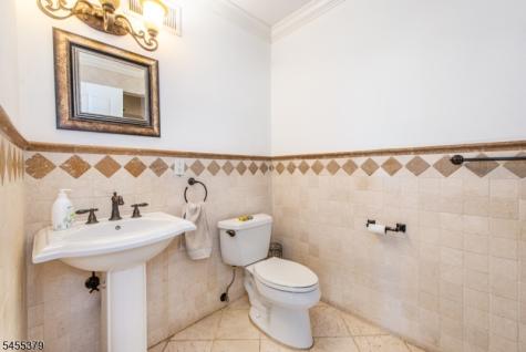 207 Eileen Drive Cedar Grove NJ 07009