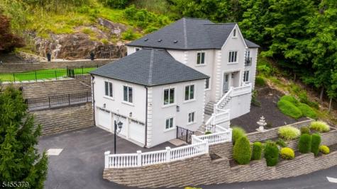 207 Eileen Drive Cedar Grove NJ 07009