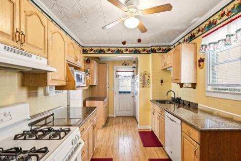 332 Riverside Avenue Lyndhurst NJ 07071