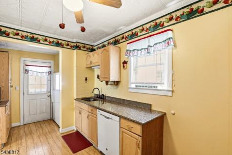 332 Riverside Avenue Lyndhurst NJ 07071
