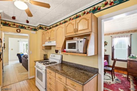 332 Riverside Avenue Lyndhurst NJ 07071