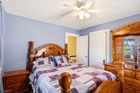 332 Riverside Avenue Lyndhurst NJ 07071