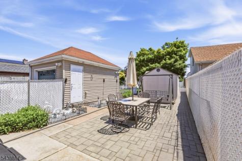 332 Riverside Avenue Lyndhurst NJ 07071