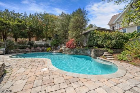 225 Hillside Avenue Nutley NJ 07110
