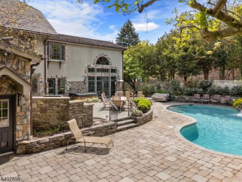 225 Hillside Avenue Nutley NJ 07110