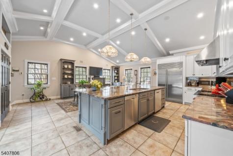 225 Hillside Avenue Nutley NJ 07110
