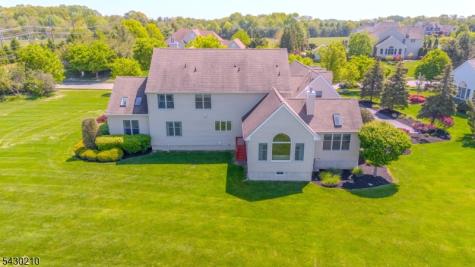 2 Linwood Drive Monroe NJ 08831