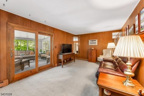 20 E Circuit Drive Roxbury NJ 07876