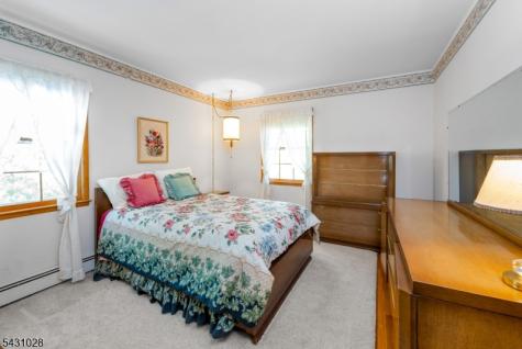 20 E Circuit Drive Roxbury NJ 07876