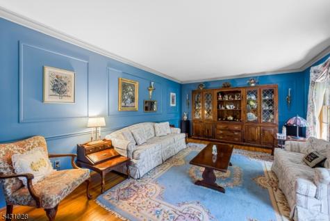 20 E Circuit Drive Roxbury NJ 07876