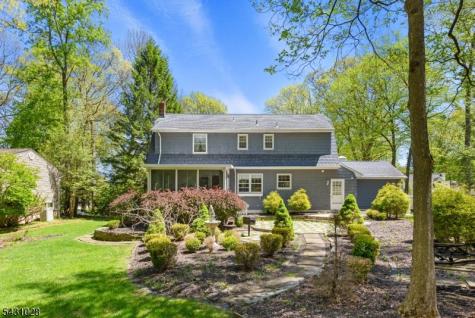 20 E Circuit Drive Roxbury NJ 07876