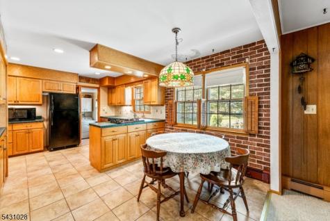 20 E Circuit Drive Roxbury NJ 07876