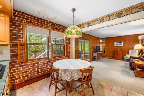 20 E Circuit Drive Roxbury NJ 07876