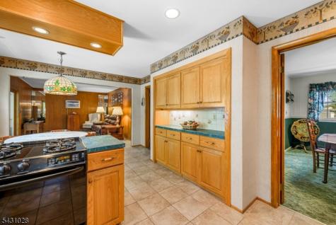 20 E Circuit Drive Roxbury NJ 07876